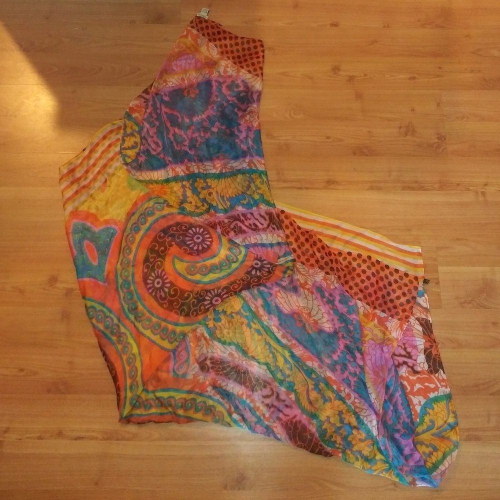 Subtly Luxury Huge Paisley Retro Scarf Shall